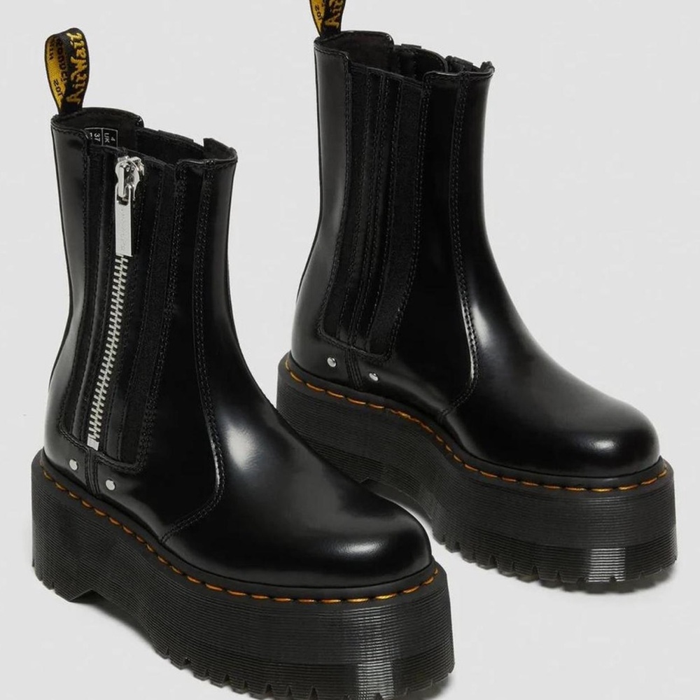 Dr. Martens 2976 Max Black Buttero Platform Chelsea Boots, W’s 8